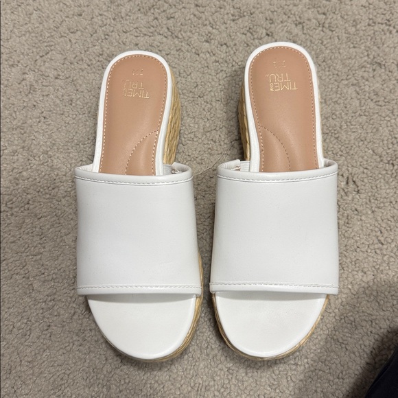 Time and Tru Shoes - Time and Tru Women's Raffia Platform Slide Sandals-Size 7.5-White